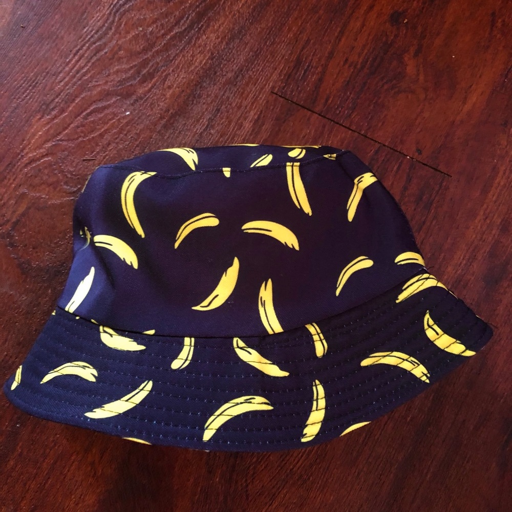 Bucket Hat With bananas 🍌 💛